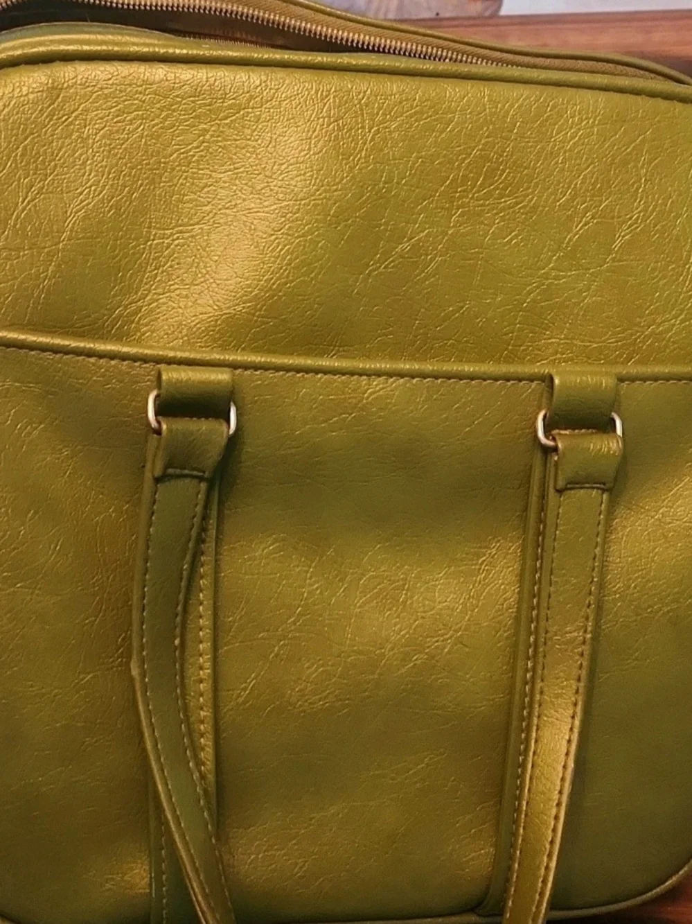 Vintage Samsonite hand bag.